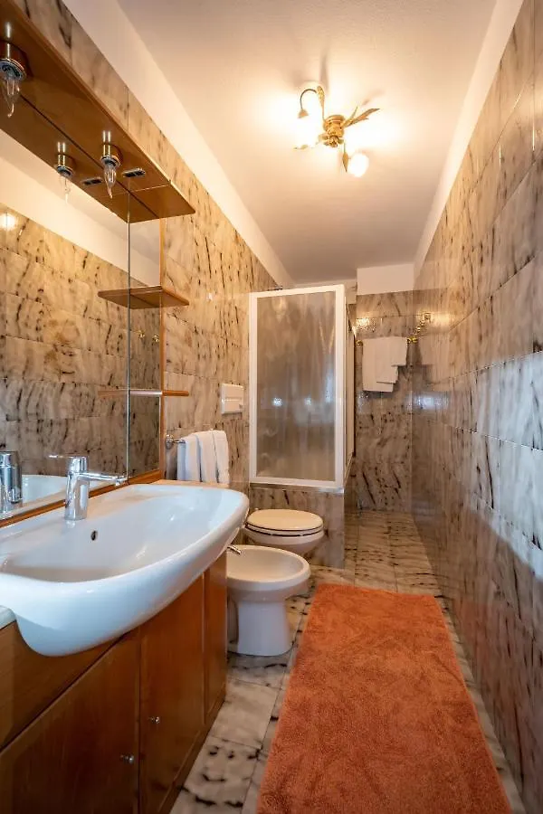 Casa Viola Lodge Isolaccia Apartment