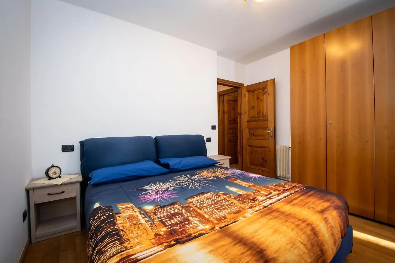 Apartment Casa Viola Lodge Isolaccia Italy