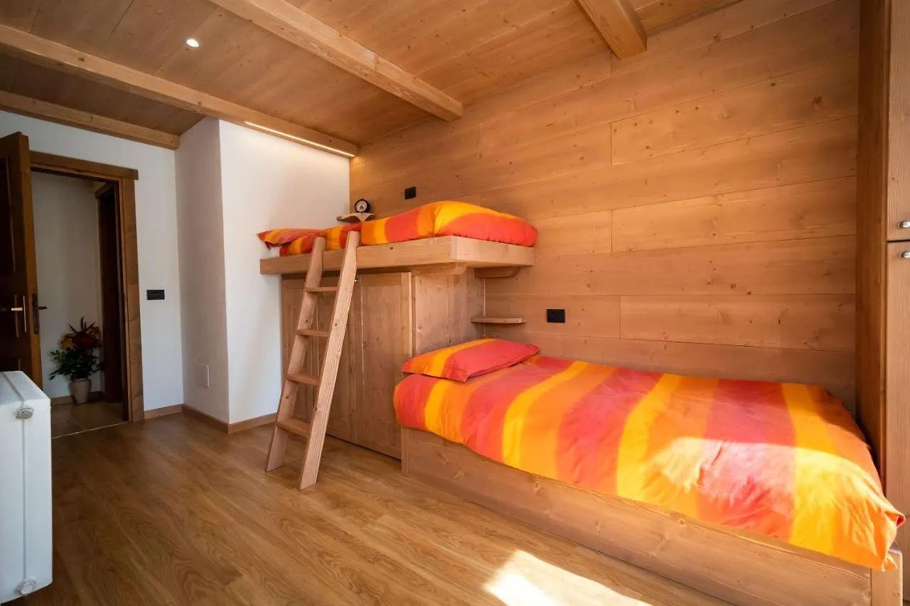Casa Viola Lodge Isolaccia 0*,